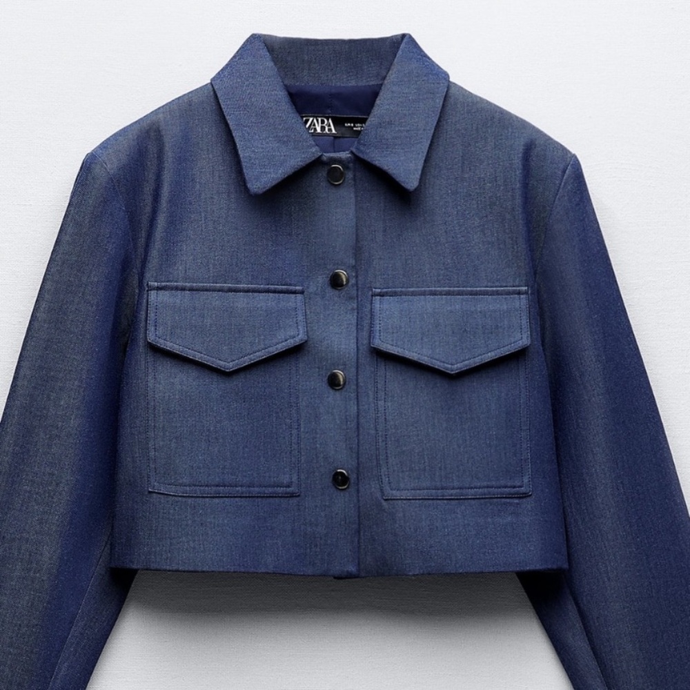 ZARA Cropped Denim Jacket. Small